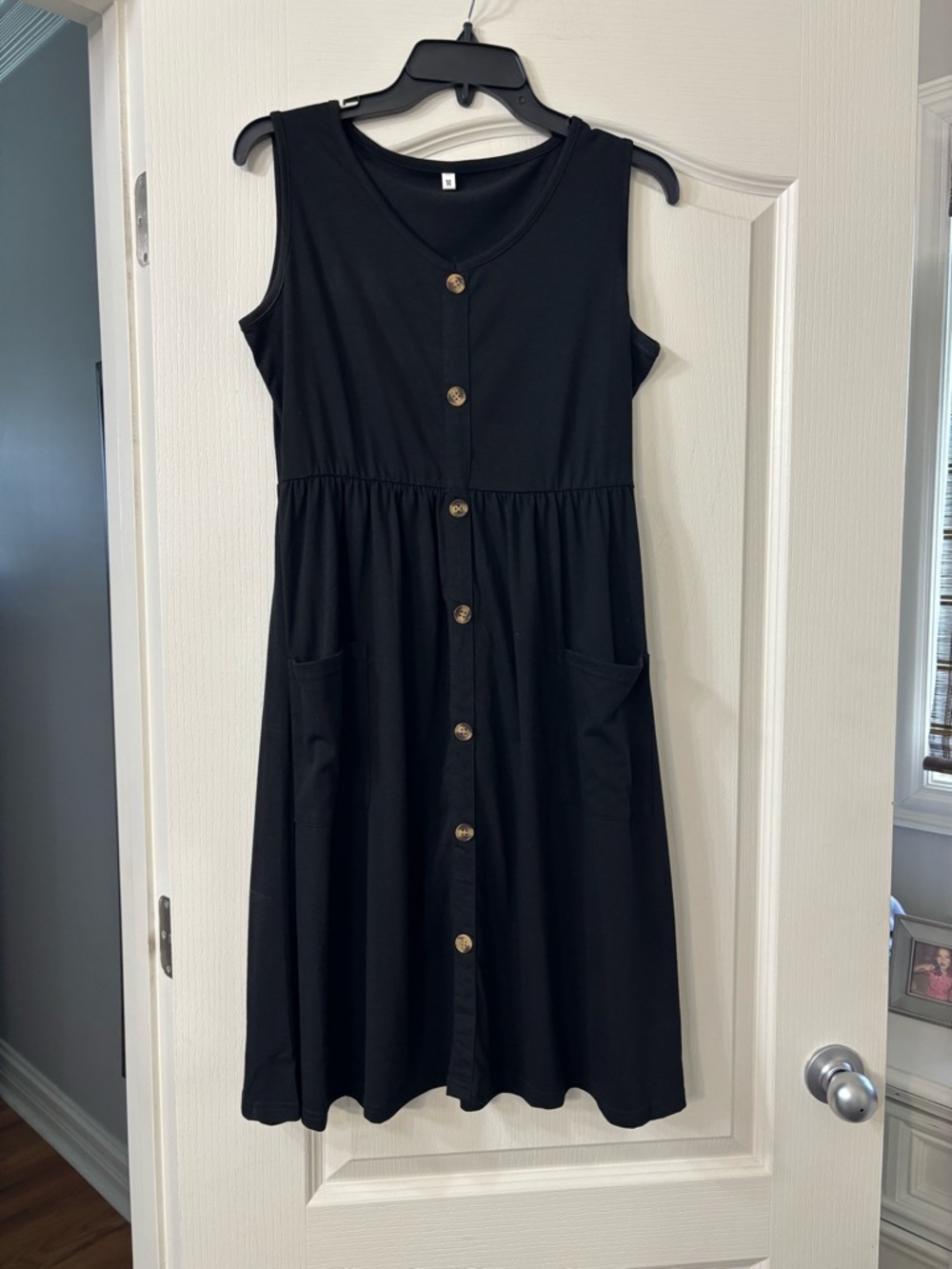 Sleeveless Black Button-Front Pocket Dress